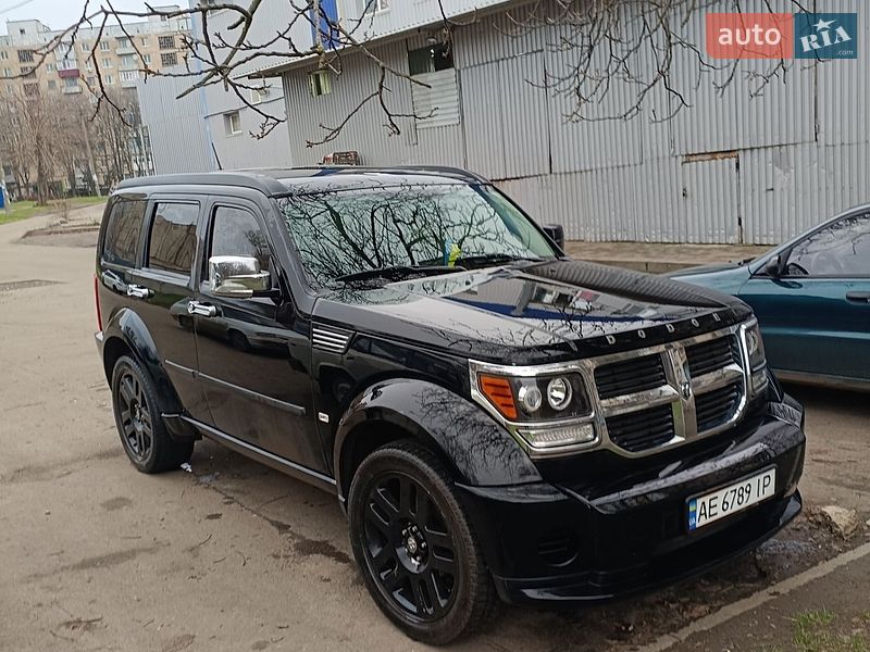 Внедорожник / Кроссовер Dodge Nitro 2007 в Кривом Роге
