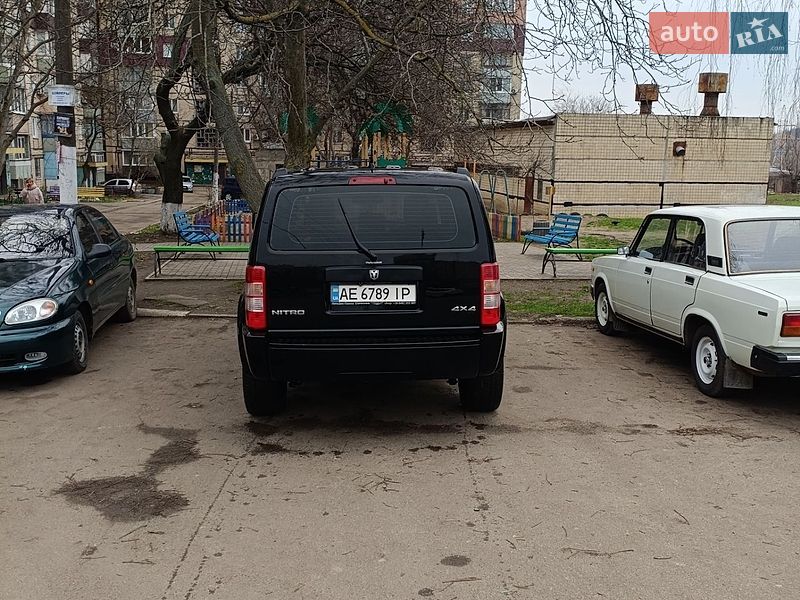 Позашляховик / Кросовер Dodge Nitro 2007 в Кривому Розі фото 22 Позашляховик / Кросовер Dodge Nitro 2007 в Кривому Розі