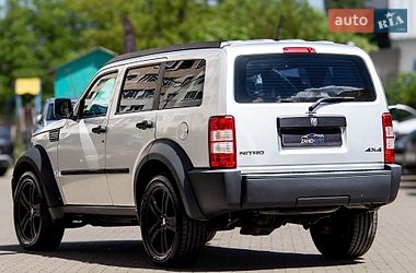 Внедорожник / Кроссовер Dodge Nitro 2007 в Львове