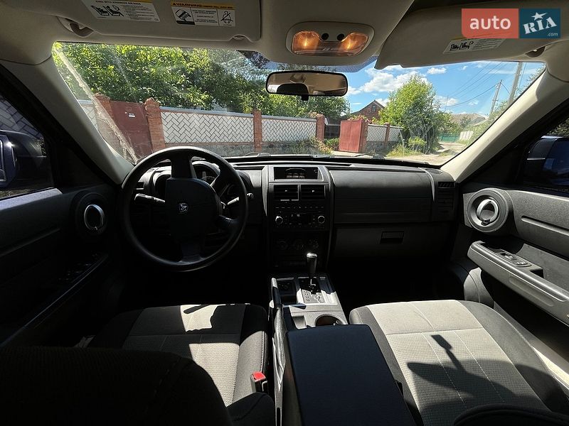 Внедорожник / Кроссовер Dodge Nitro 2007 в Харькове