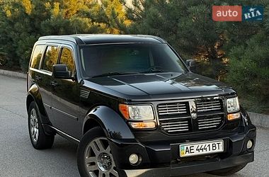 Внедорожник / Кроссовер Dodge Nitro 2008 в Днепре