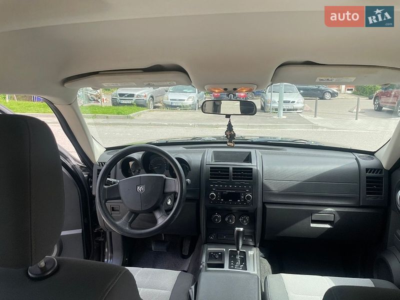 Позашляховик / Кросовер Dodge Nitro 2007 в Львові