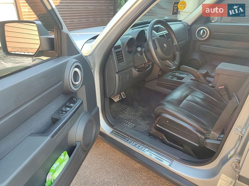 Внедорожник / Кроссовер Dodge Nitro 2007 в Белой Церкви