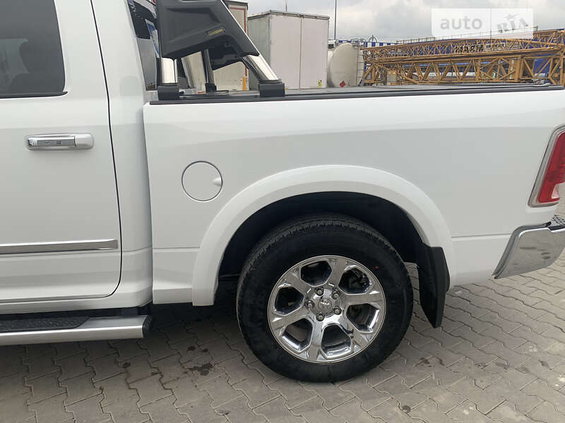 Пікап Dodge RAM 1500 2016 в Кам'янець-Подільському