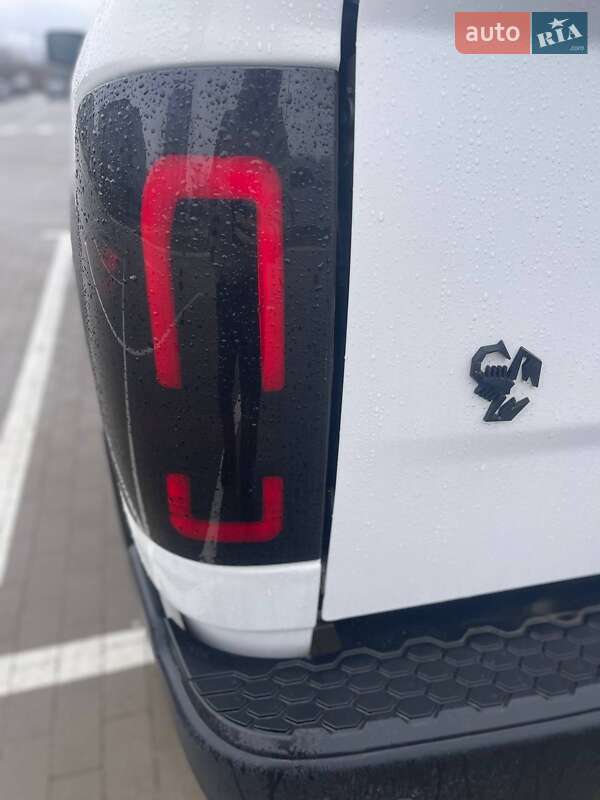 Пикап Dodge RAM 1500 2020 в Сумах