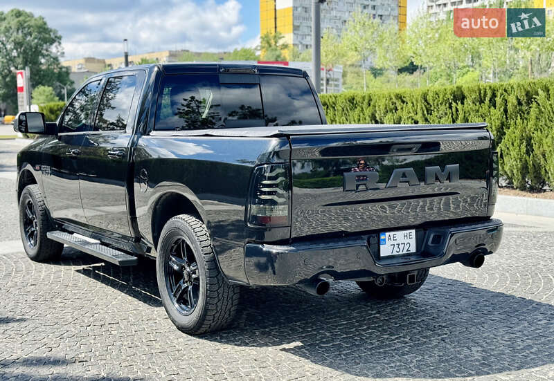 Пикап Dodge RAM 1500 2016 в Днепре