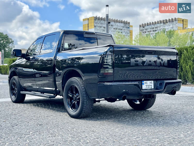 Пикап Dodge RAM 1500 2016 в Днепре