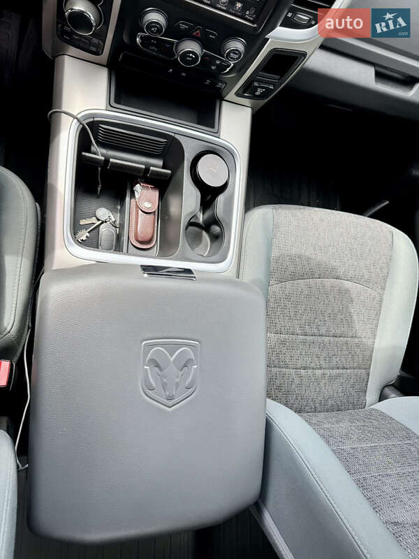 Пикап Dodge RAM 1500 2016 в Днепре