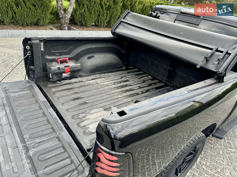 Пикап Dodge RAM 1500 2016 в Днепре
