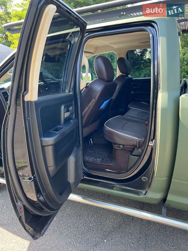 Пікап Dodge RAM 1500 2015 в Золотоноші