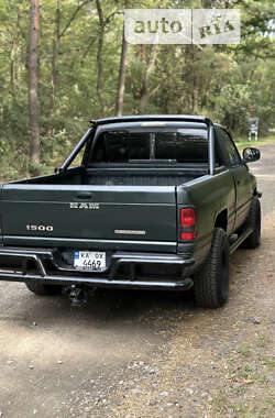 Пикап Dodge RAM 1500 2000 в 