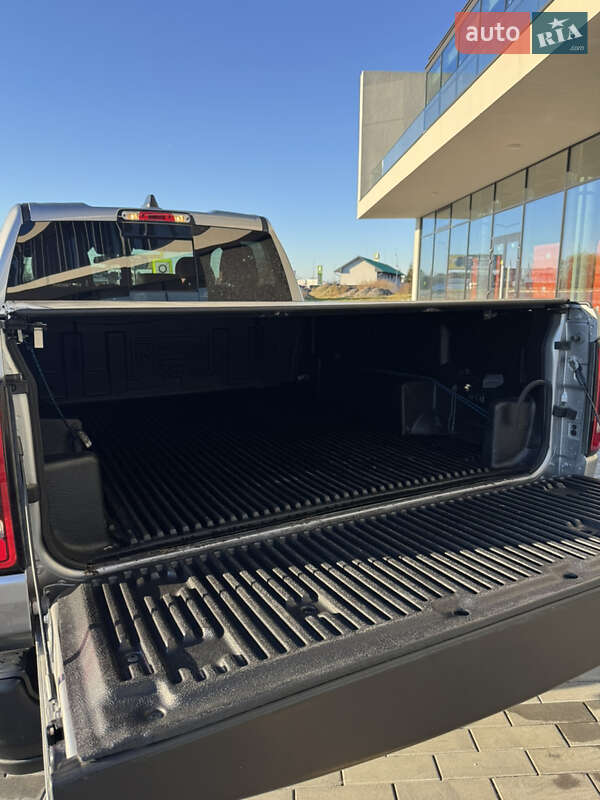 Пікап Dodge RAM 1500 2019 в Ужгороді