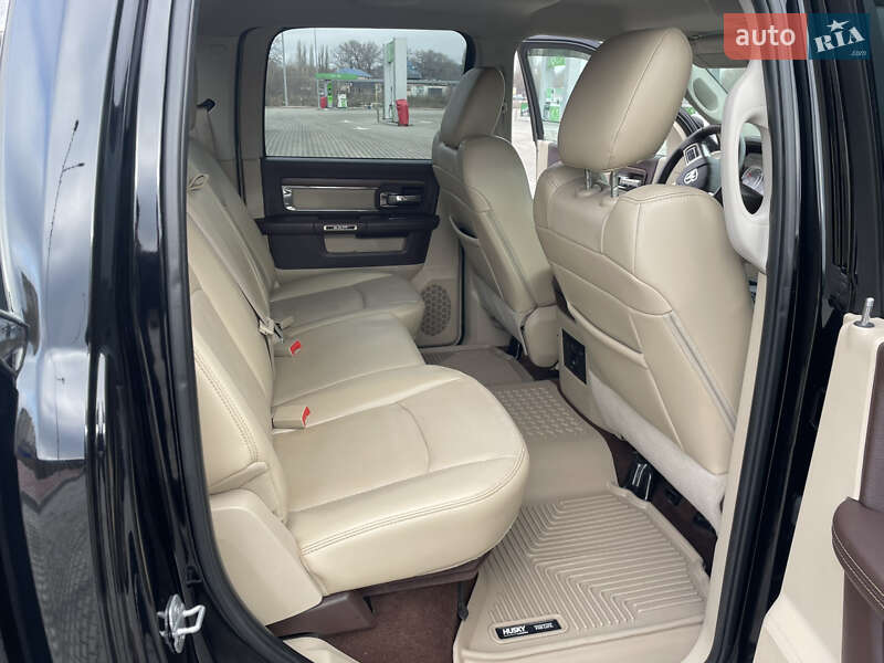 Пікап Dodge RAM 1500 2014 в Кам'янець-Подільському