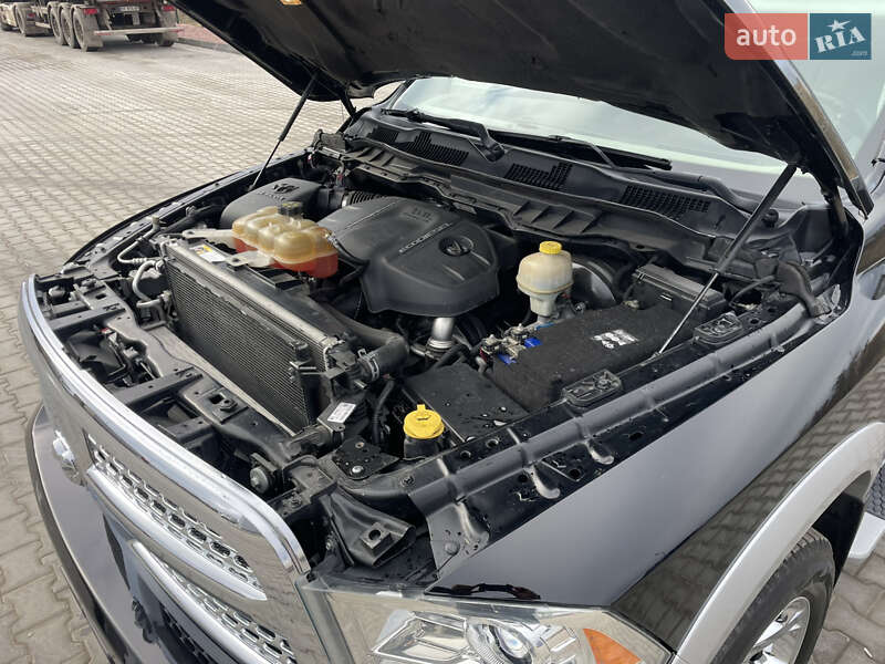 Пікап Dodge RAM 1500 2014 в Кам'янець-Подільському