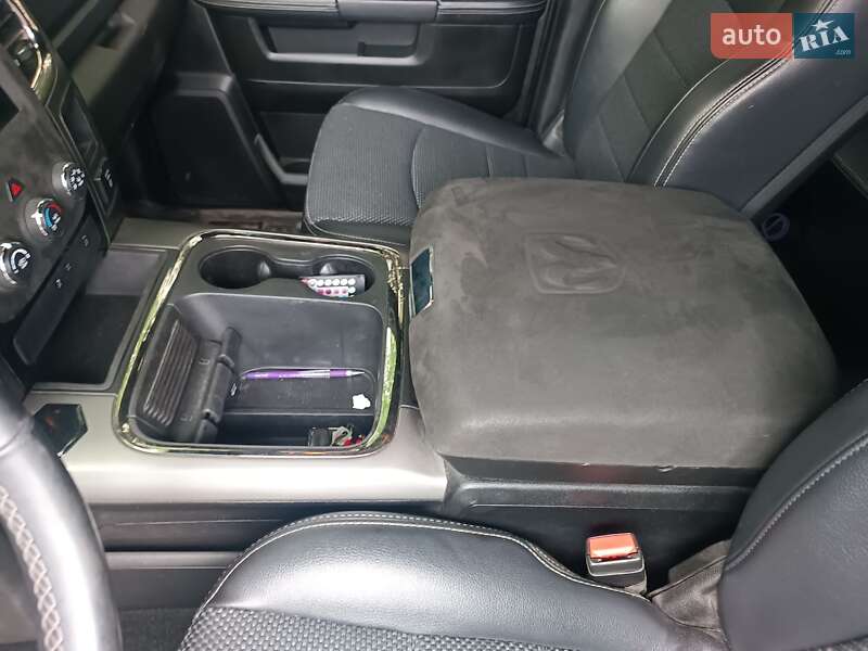 Пикап Dodge RAM 1500 2015 в Львове фото 46 Пикап Dodge RAM 1500 2015 в Львове