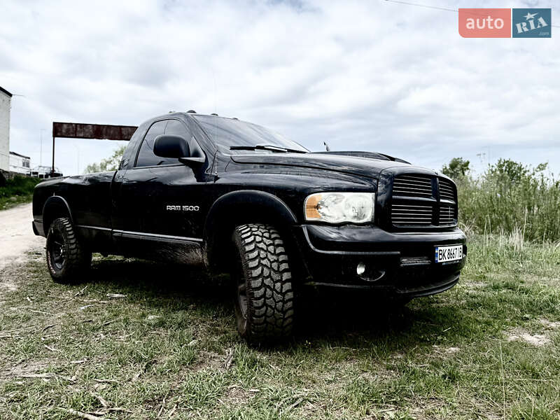 Dodge RAM 1500 2004