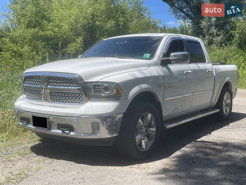 Пикап Dodge RAM 1500 2015 в Черкассах