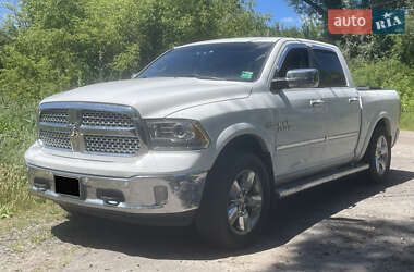 Пикап Dodge RAM 1500 2015 в 