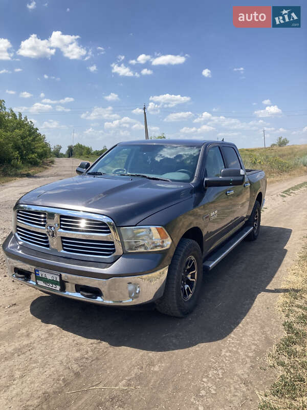 Пикап Dodge RAM 1500 2014 в Лозовой