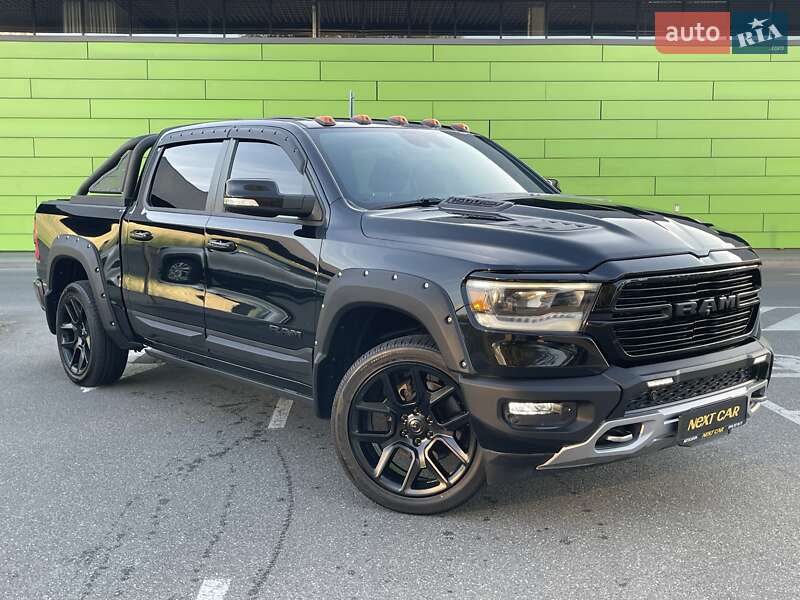 Dodge RAM 1500 2021