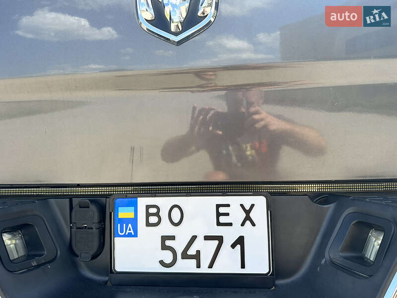 Пикап Dodge RAM 1500 2015 в Львове