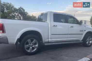 Пикап Dodge RAM 1500 2015 в 