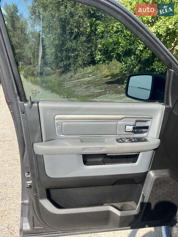 Пикап Dodge RAM 1500 2014 в Черкассах фото 19 Пикап Dodge RAM 1500 2014 в Черкассах