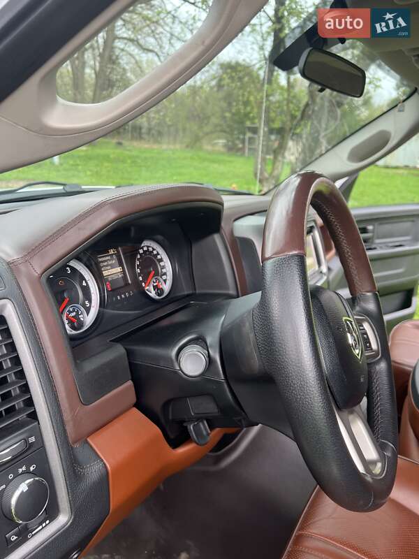 Пикап Dodge RAM 1500 2015 в Львове