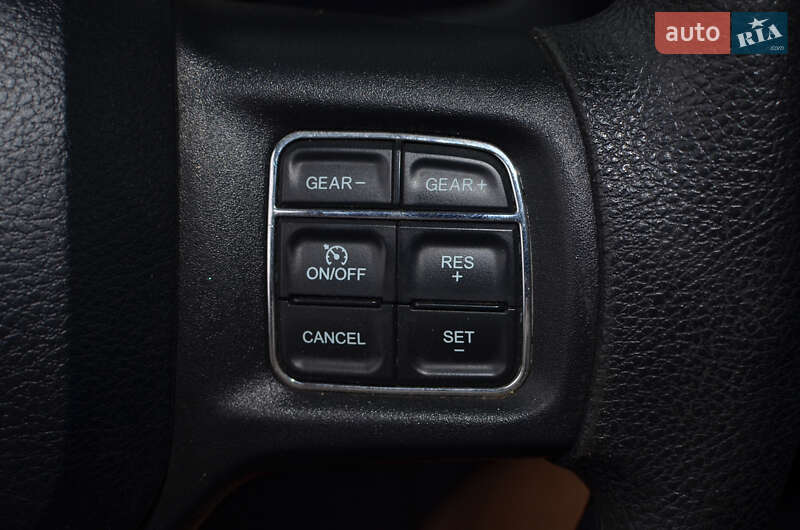 Пікап Dodge RAM 1500 2016 в Львові