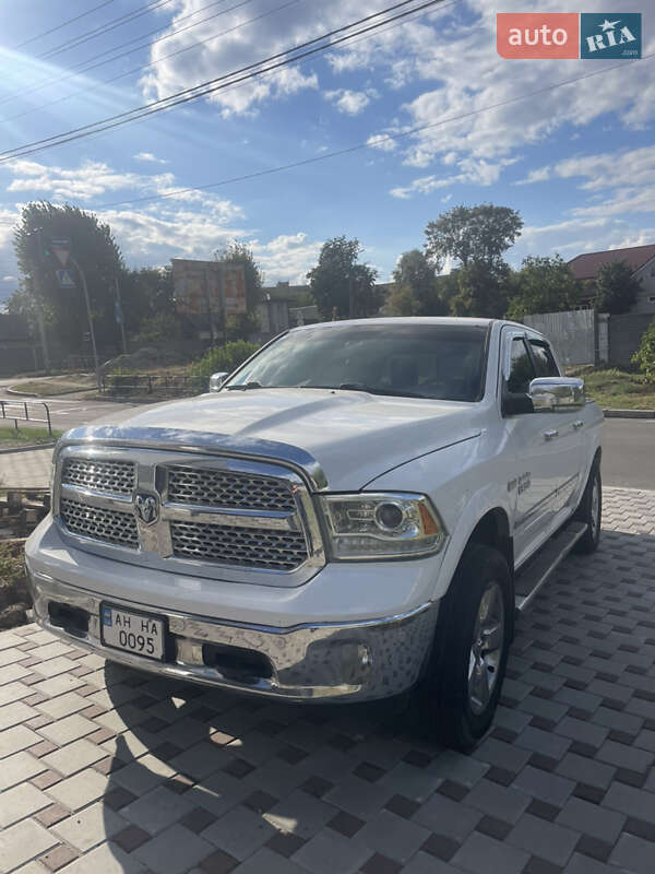 Пикап Dodge RAM 1500 2015 в Черкассах