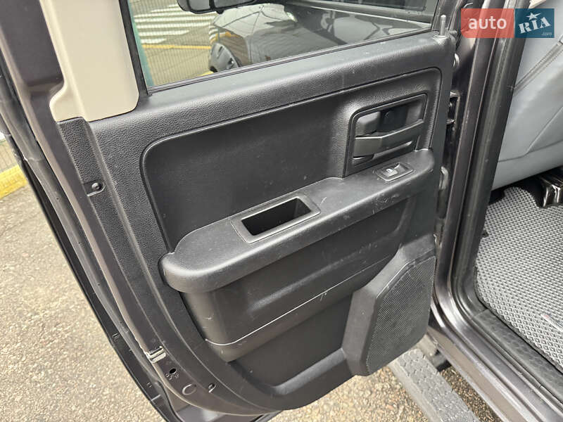 Пикап Dodge RAM 1500 2015 в Киеве