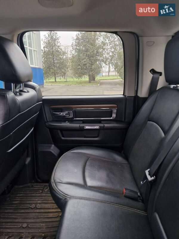 Пикап Dodge RAM 1500 2014 в Кривом Роге