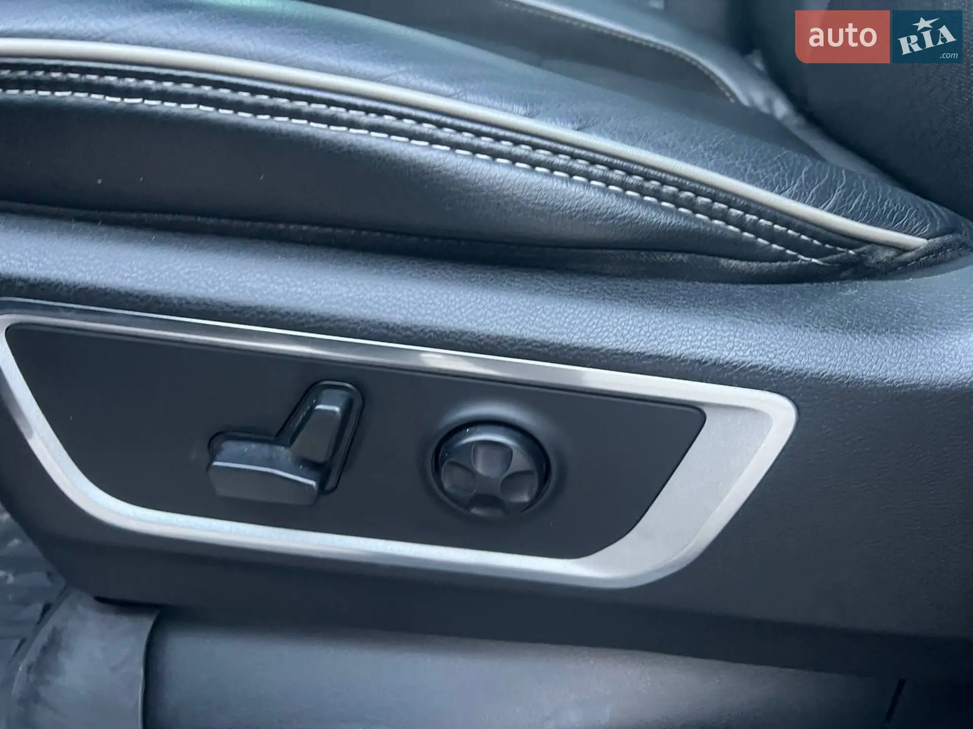 2020 Dodge RAM - мініатюра 15