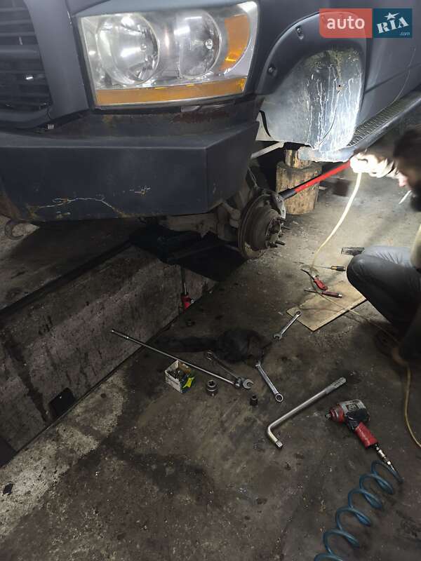 Пикап Dodge RAM 1500 2005 в Запорожье