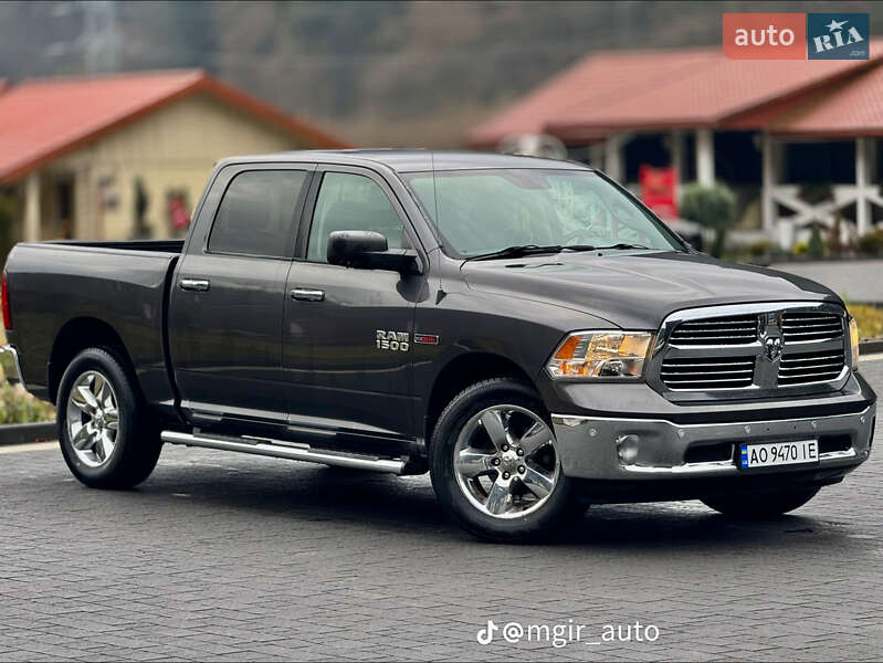 Dodge RAM 1500 2016