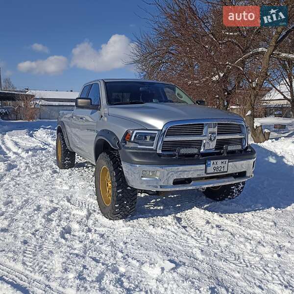 Dodge RAM 1500 2012