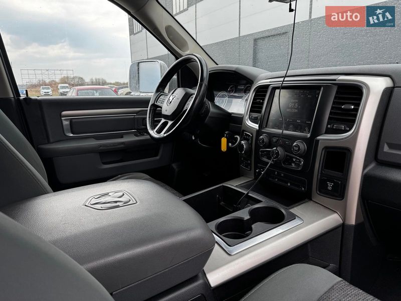 Пикап Dodge RAM 1500 2015 в Львове