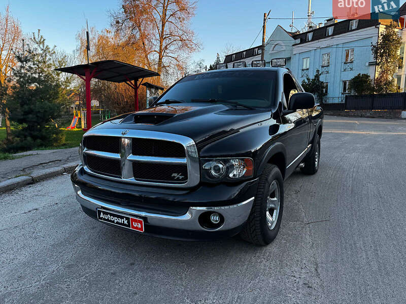 Dodge RAM 1500 2004