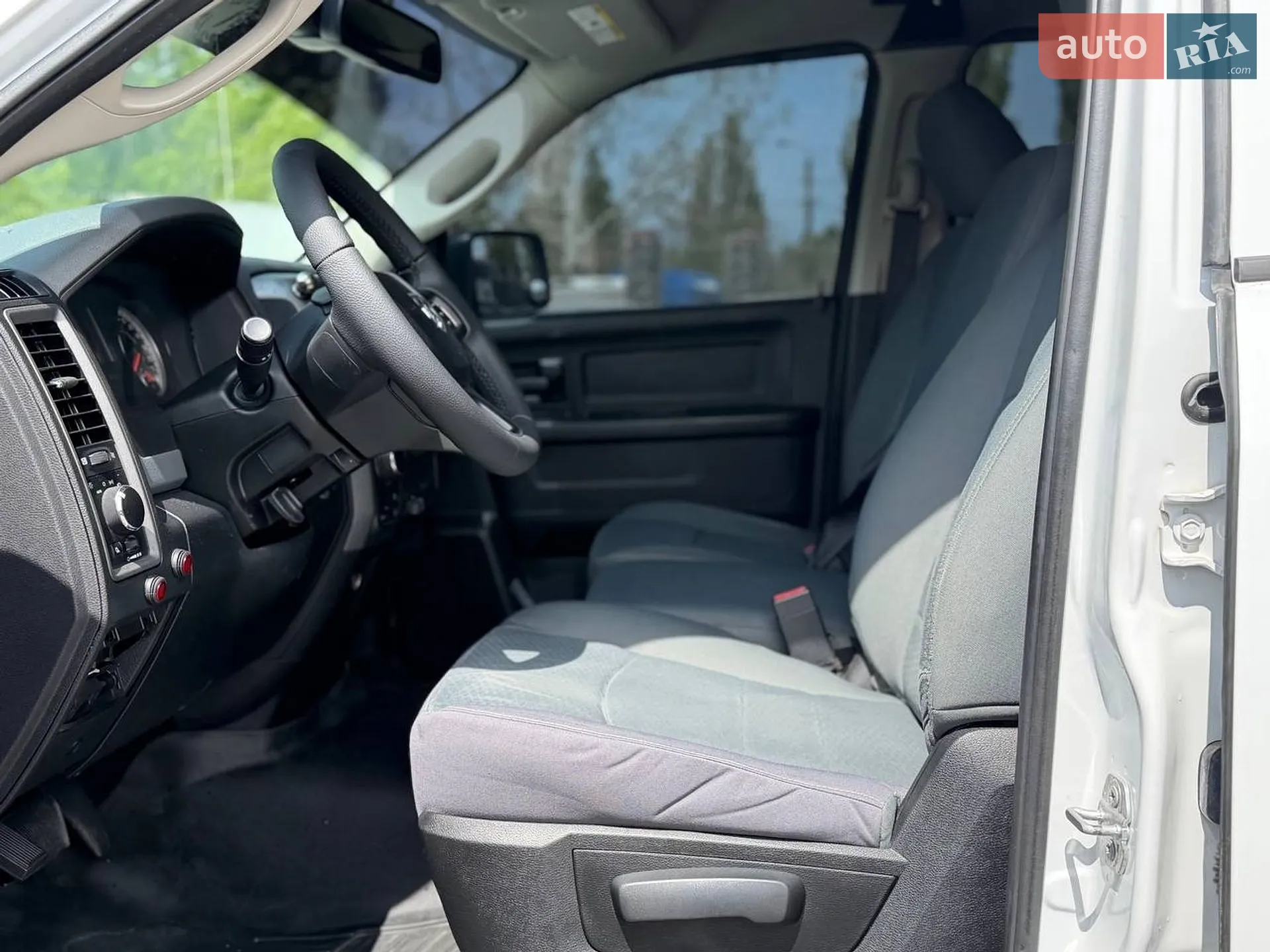 2017 Dodge RAM - мініатюра 14