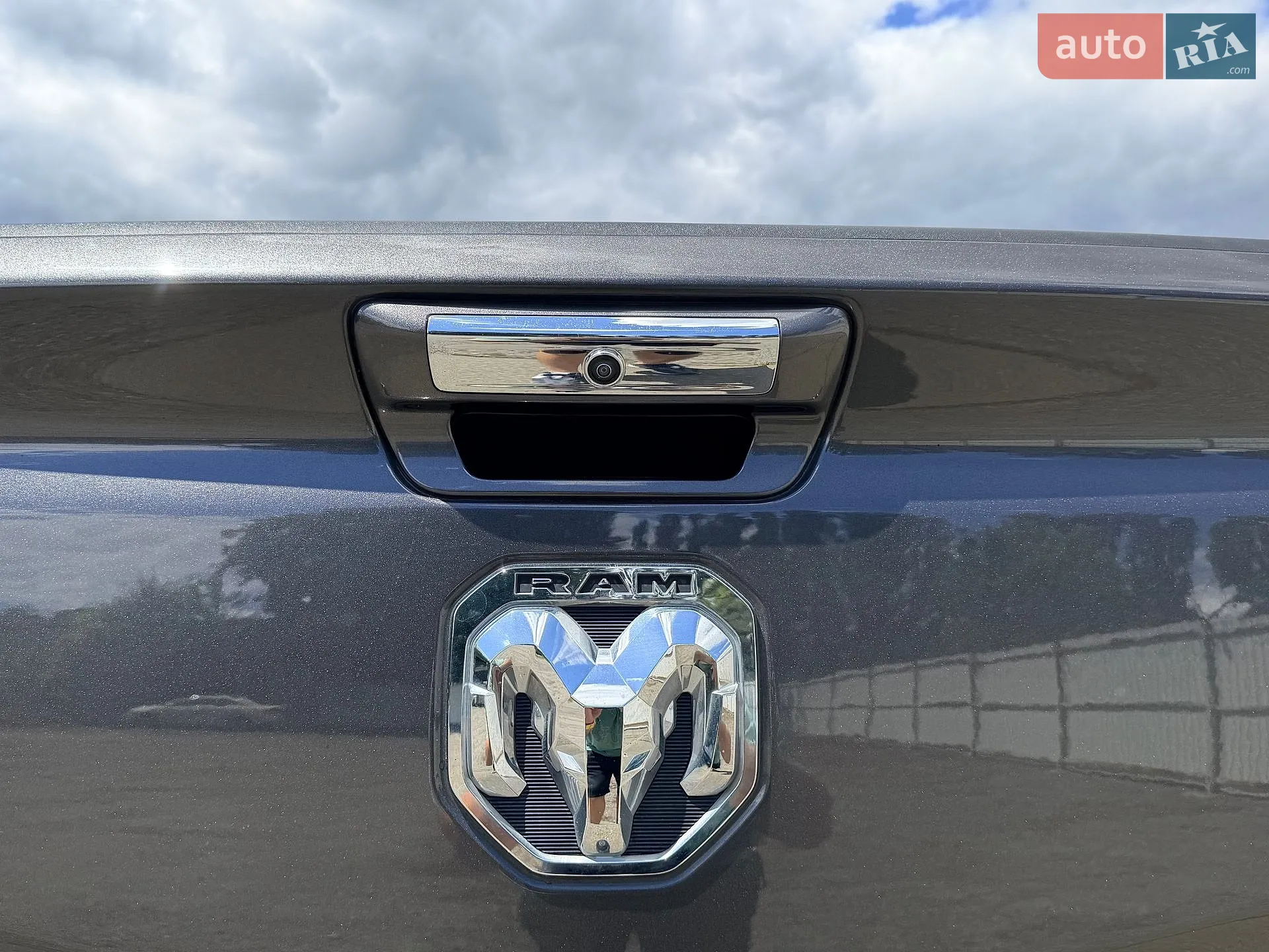 2020 Dodge RAM - мініатюра 23