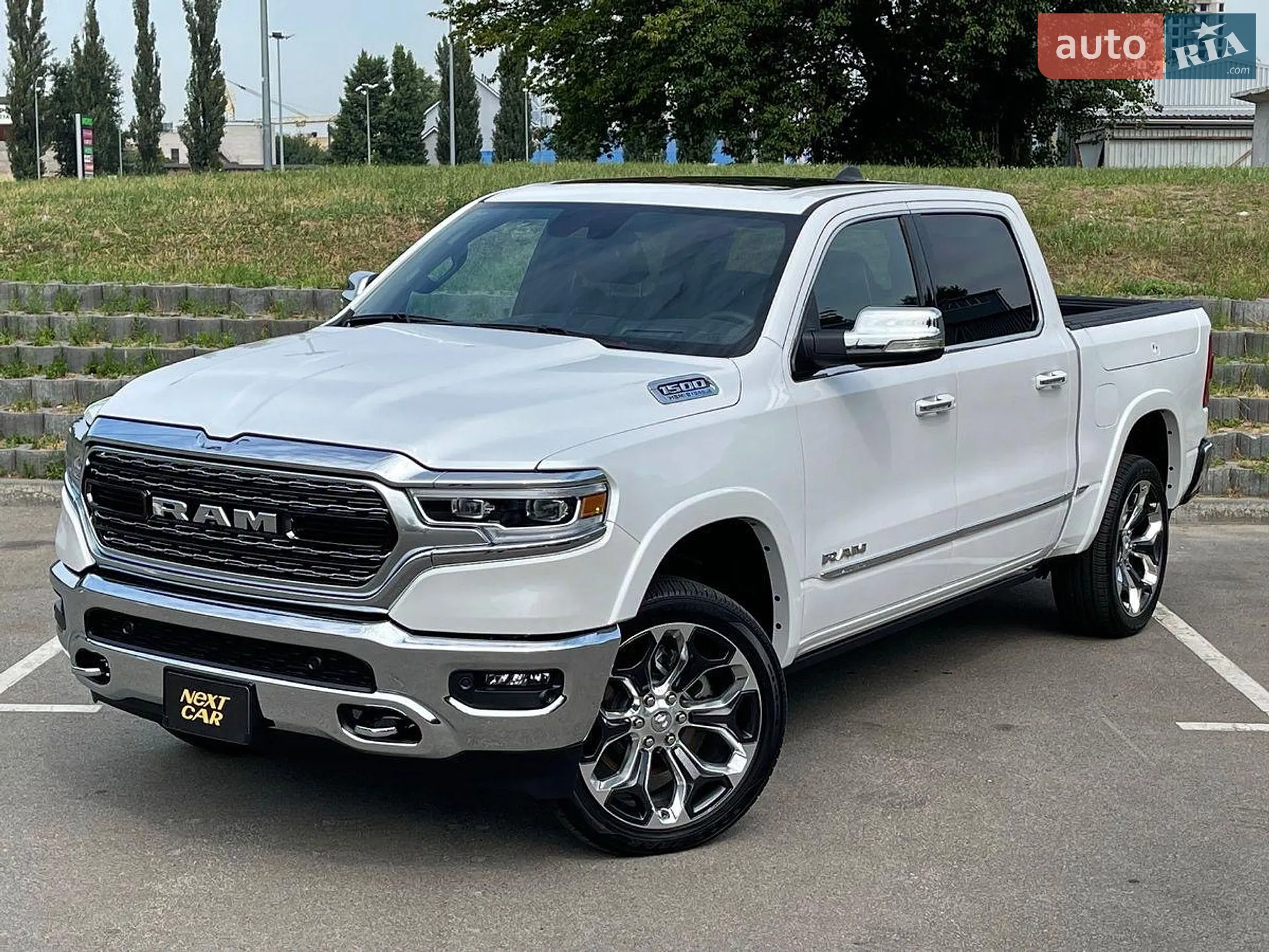 2021 Dodge RAM - мініатюра 16