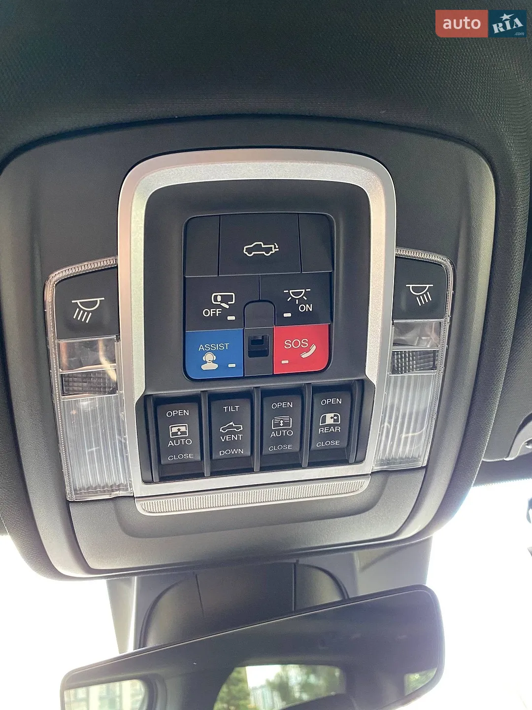 2019 Dodge RAM - мініатюра 18