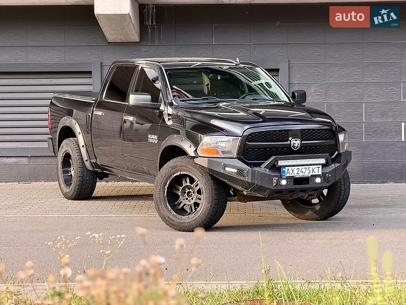 Dodge RAM 1500 2016