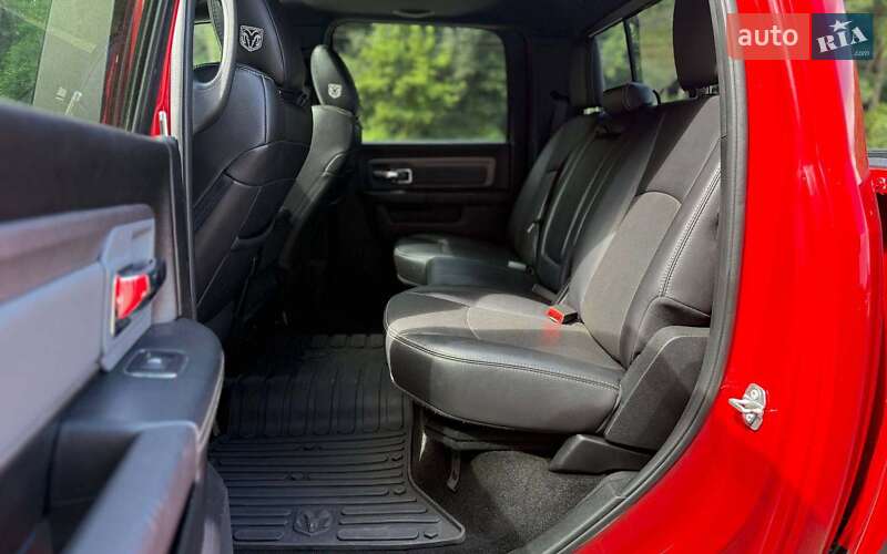 Пикап Dodge RAM 2500 2017 в Черновцах