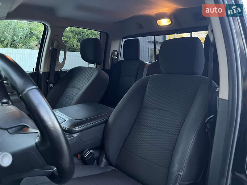 Вантажопасажирський фургон Dodge RAM 2500 2019 в Києві