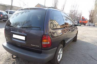 Мінівен Dodge Ram Van 1997 в Миколаєві