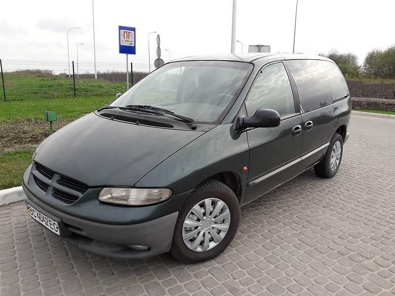 Dodge Ram Van 2000 года