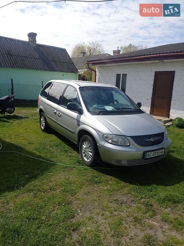 Минивэн Dodge Ram Van 2002 в Турийске
