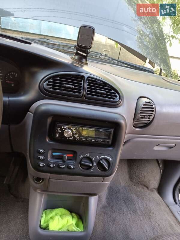 Минивэн Dodge Ram Van 2000 в Черноморске
