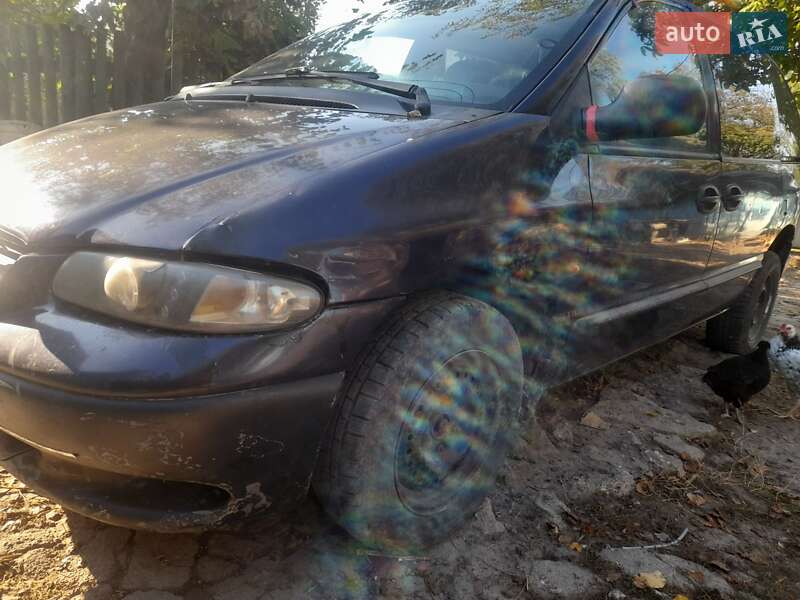 Минивэн Dodge Ram Van 1999 в Кременце фото 6 Минивэн Dodge Ram Van 1999 в Кременце